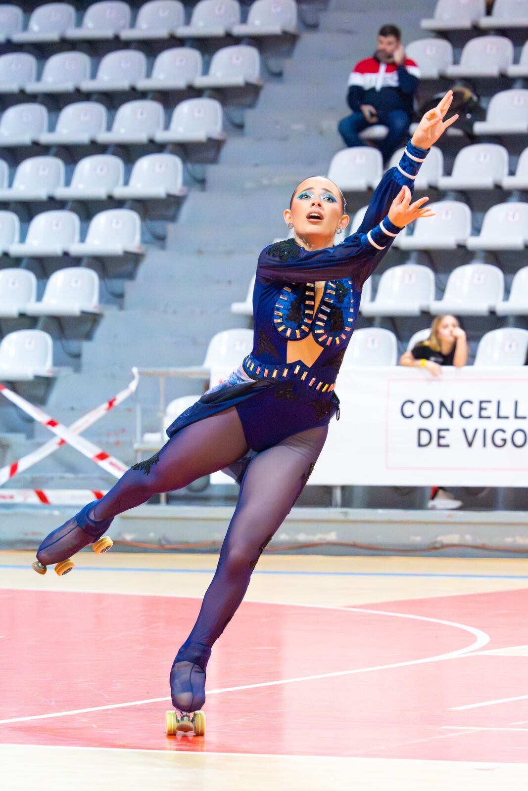 Patinadora individual durante un show